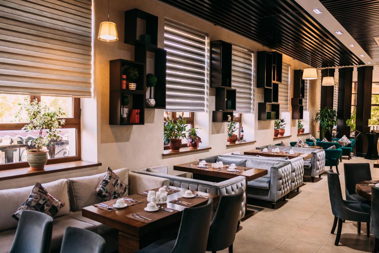 Megapolis Hotel שימקנט מראה חיצוני תמונה